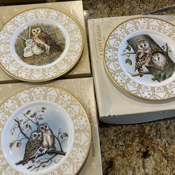 Vintage Collectible Plates, Edward Marshall Boehm Owl Collection, early 90s, perfect condition