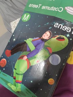 Alien Blow Up Costume 20$