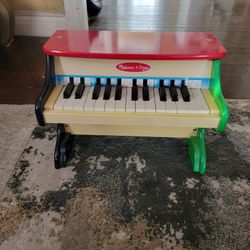 Melissa & Doug Learn-to-Play Piano With 25 Keys Ages 3+