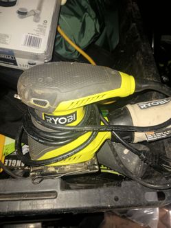 Ryobi 4 in palm sander corded