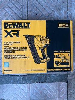 DEWALT 20V MAX XR Lithium-Ion Cordless 2-1/2 in. 15-Gauge Finish Nailer Kit with 2.0Ah Battery, Charger and Contractor Bag