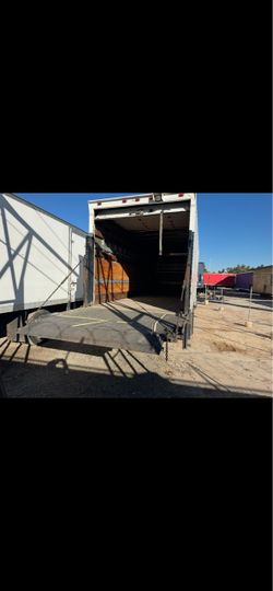 09 international 26ft truck