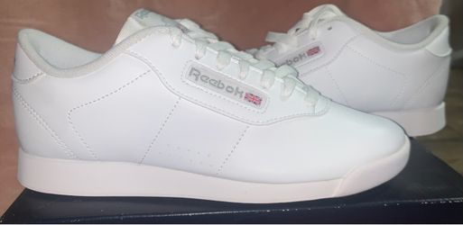 Reebok size 8 women