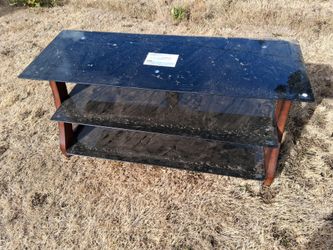 Glass entertainment stand