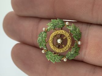 Antique Victorian Solid 10K Gold~Fine Enamel Holly Leaf & Seed Pearls Brooch Pin