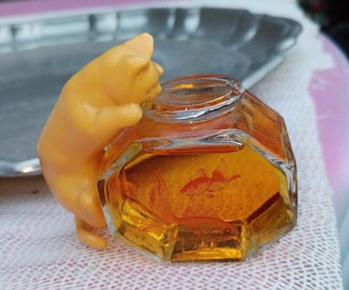 Vintage Avon Cat And Goldfish Bowl Perfume 