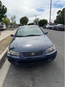 1997 Toyota Camry LE - Clean Title