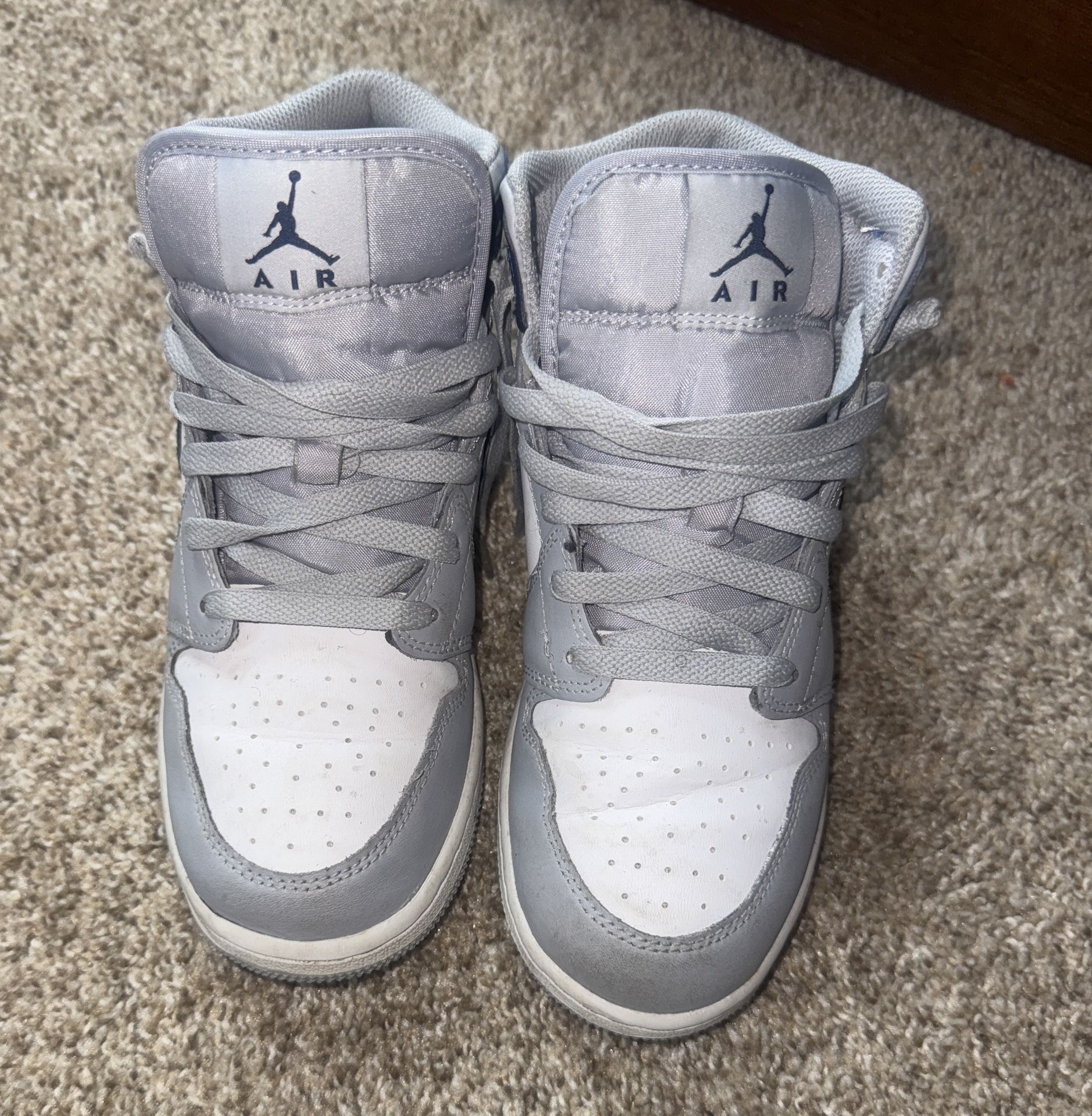 Jordan 1’s Size 6Y