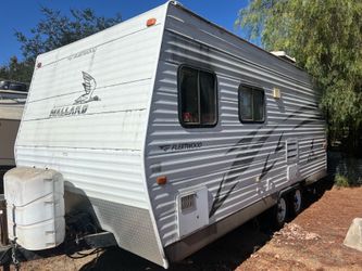 18’ trailer