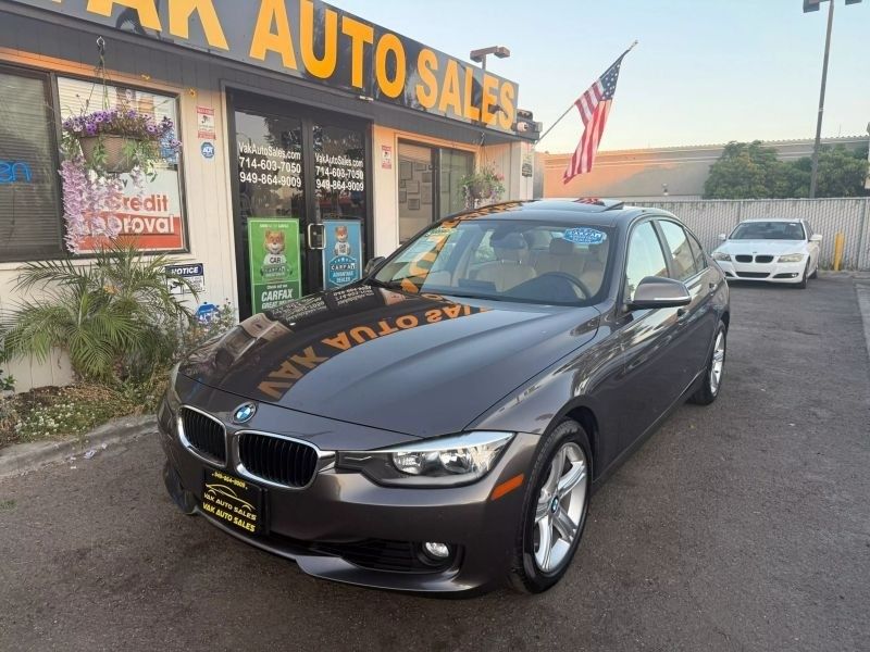 2012 BMW 3 Series 328i Sedan 4DR