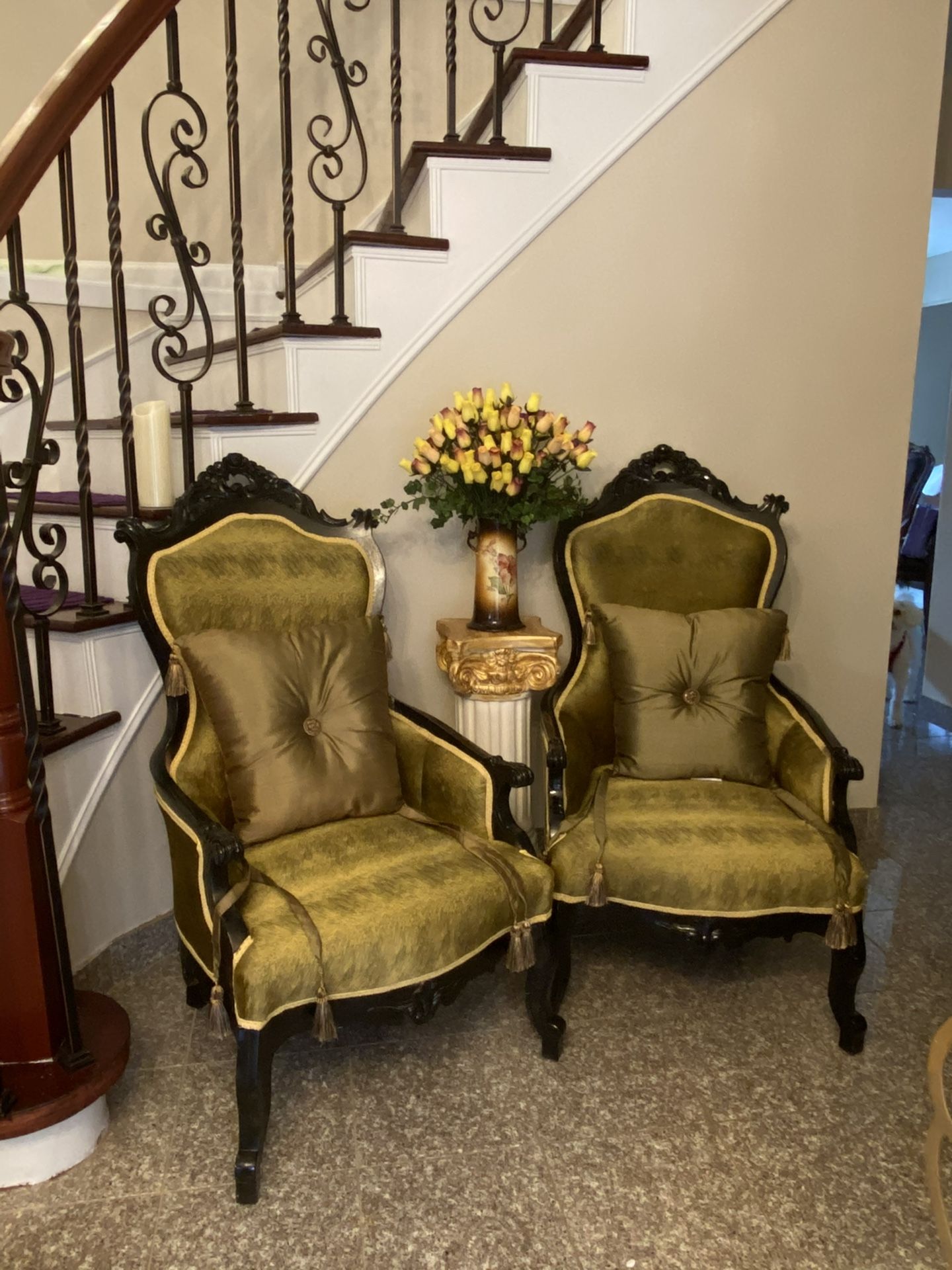 Very Gorgeous 2 Victorian Chairs