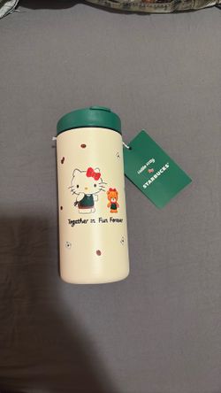 Starbuck hello kitty cup