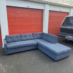 (Free Delivery) Beautiful Blue Sectional Sofa Couch