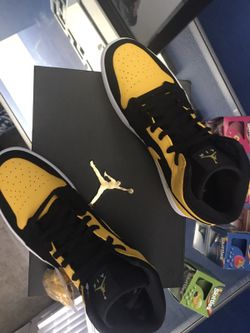 Air Jordan 1 mid new love