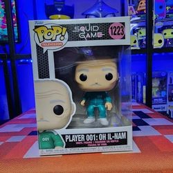 Funko Pop Television Squid Game Player 001: Oh Il-Nam #1223 Vinyl Figure. With Protector!!!