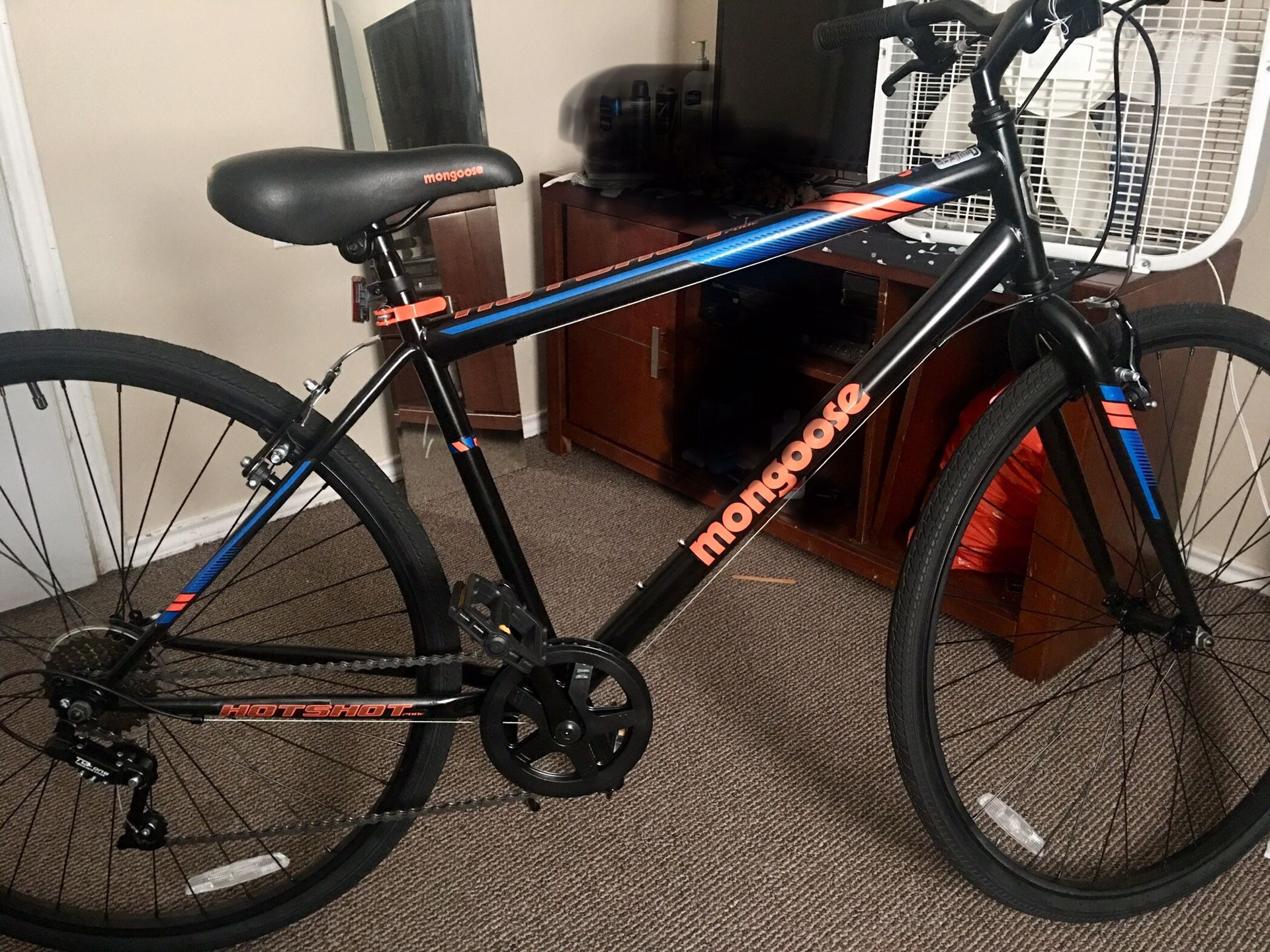 Mongoose hotshot mountain bike cheap