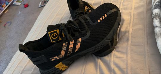 Steel toe shoes