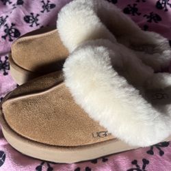 Ugg Slip Ons 