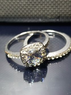 Women's wedding engagement promises ring set