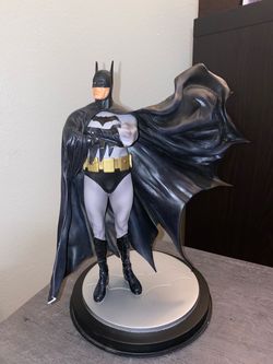 Batman dark crusade statue