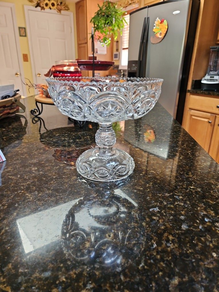 Old Beautiful Fruit Bowl