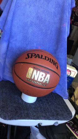 Spaulding indoor/ outdoor basketball size 28.5