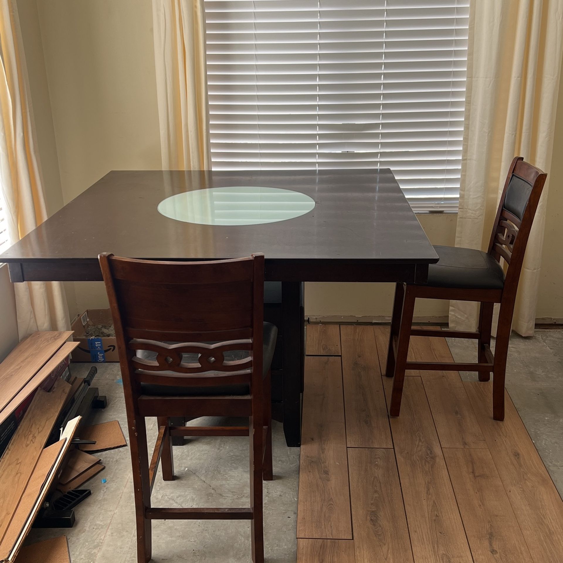 Dinning Table