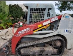 Takeuchi TL8 Skid Steer 