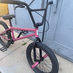 BMX.     ELITE.        20"tires 
