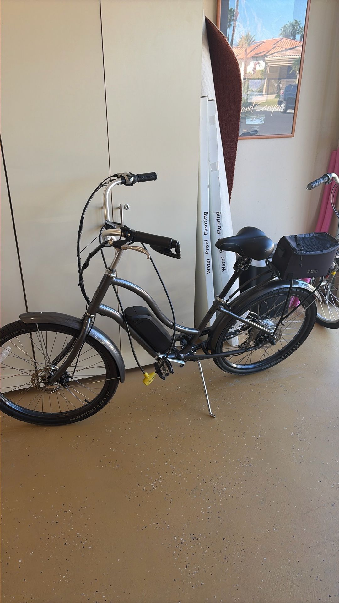 Fuji Electric Bike — in excellent