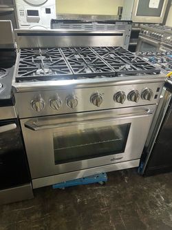 Dacor Stainless Steel 6-Burner Gas Range