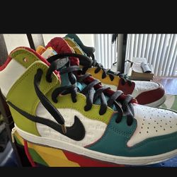 Nike SB Dunks High Top All Love (new)