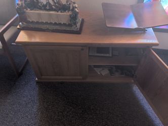 Entertainment cabinet