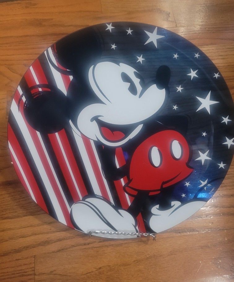 2 Brand New Disney Patriotic Mickey Mouse  Plates