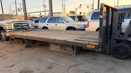 18ft Truck Flatbed + Working Hydraulic Lift Gate - Heavy Duty