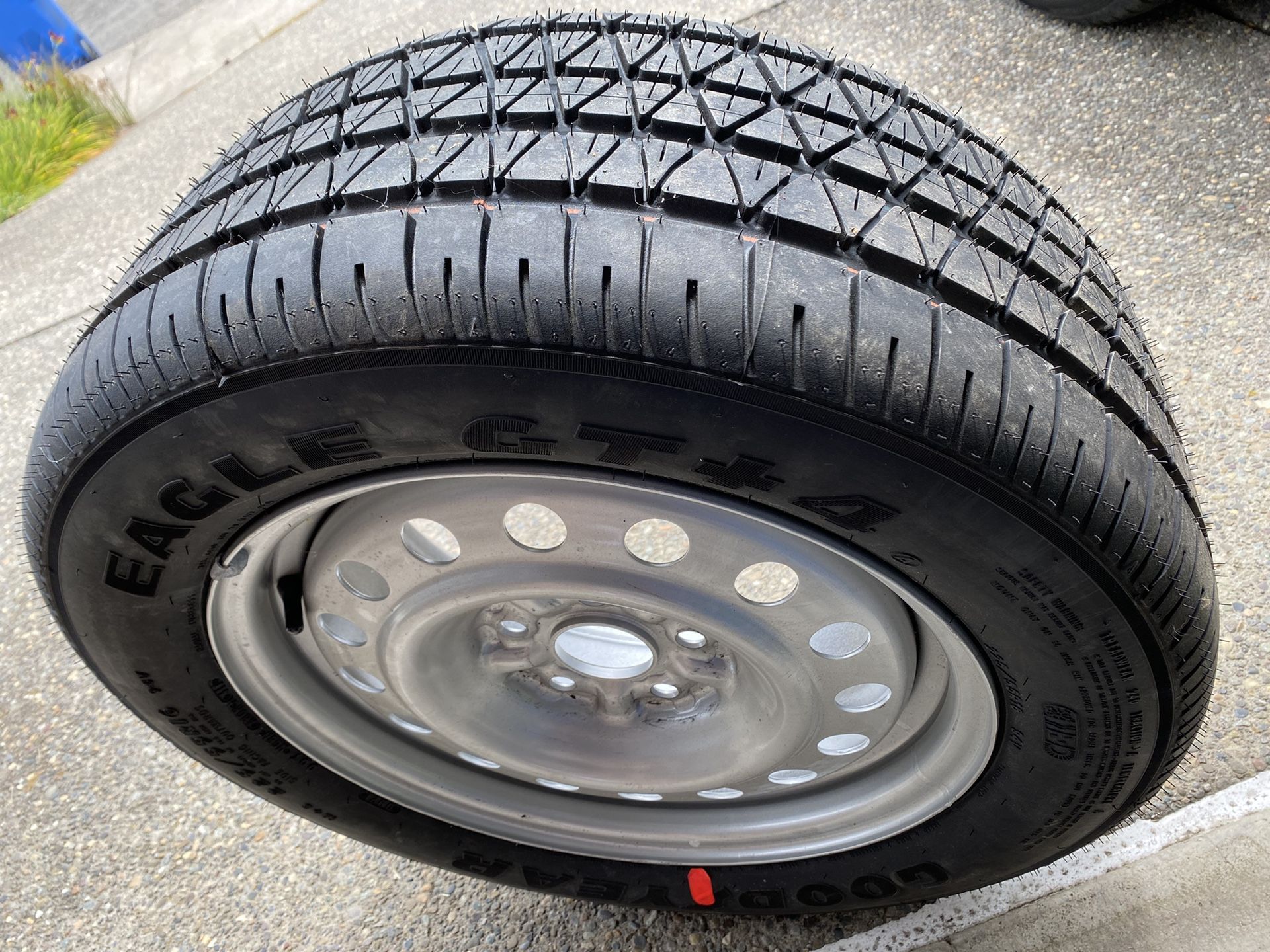 Wheel And Tire Good Year 225/55R16
