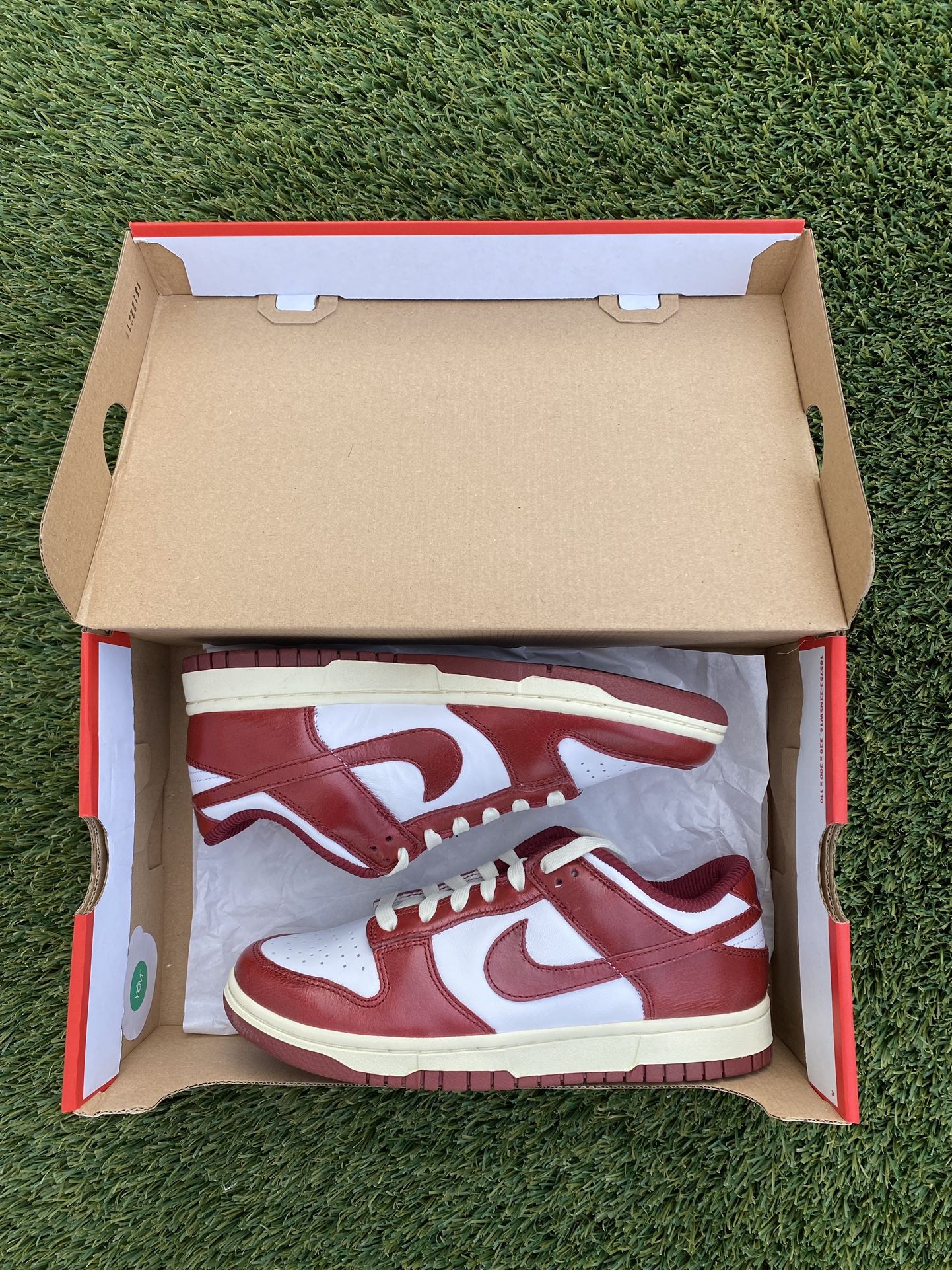 nike dunk low vintage team red