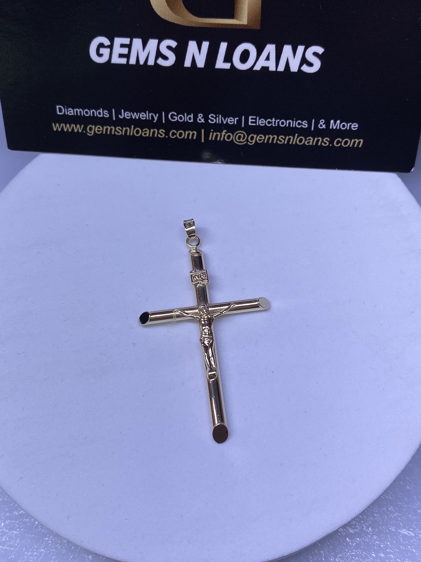 10k Crucifix Pendant