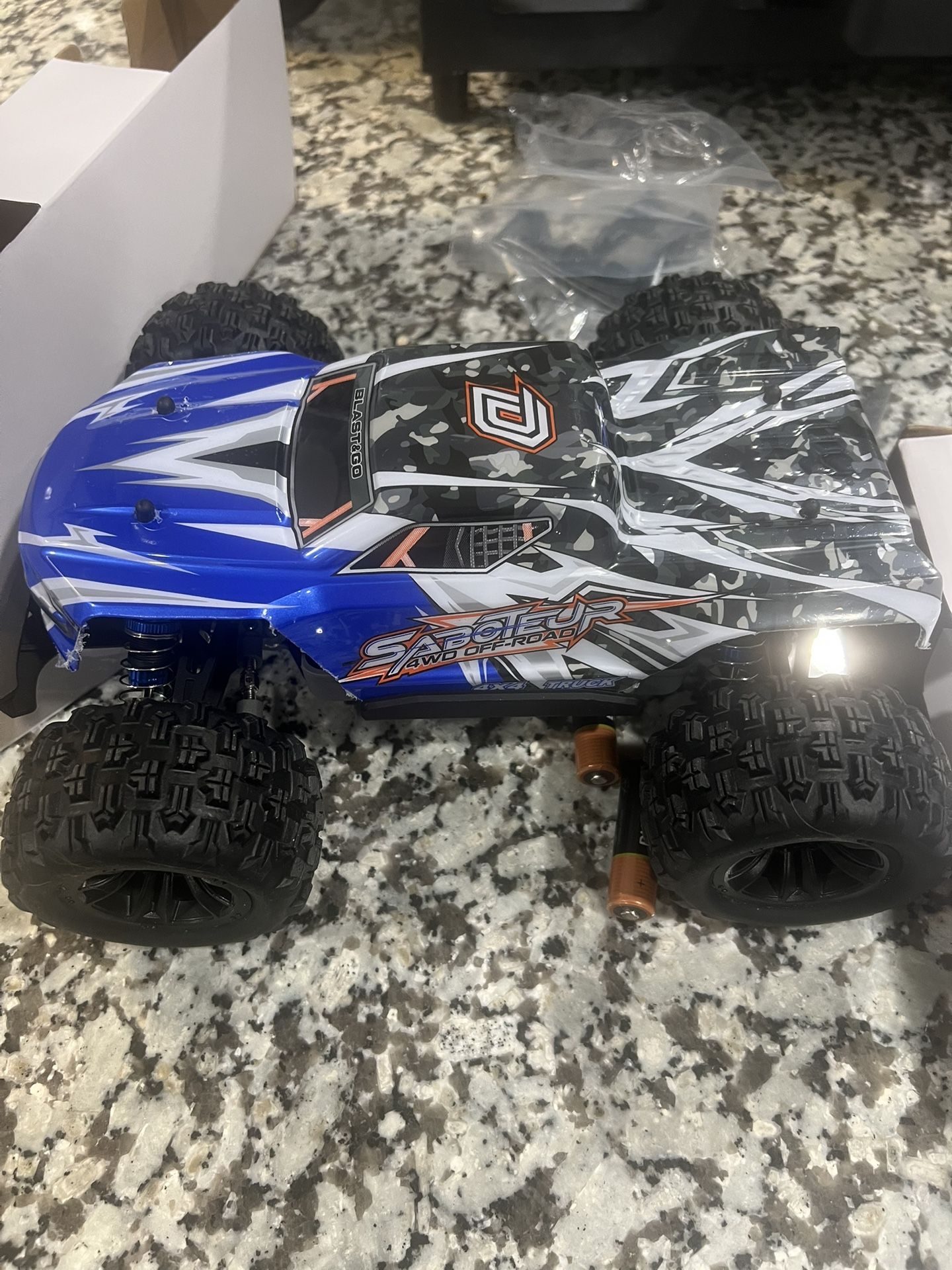 DEERC Off -Road Truck