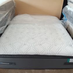 Queen Size Mattress (Colchon Queen Size)