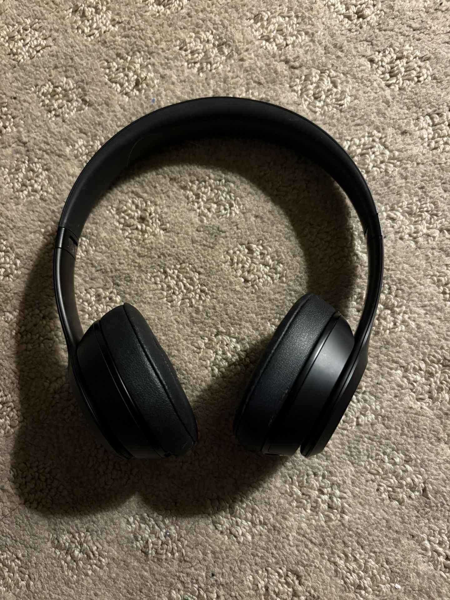 Beats Solo 3 Wireless Bluetooth Headphones