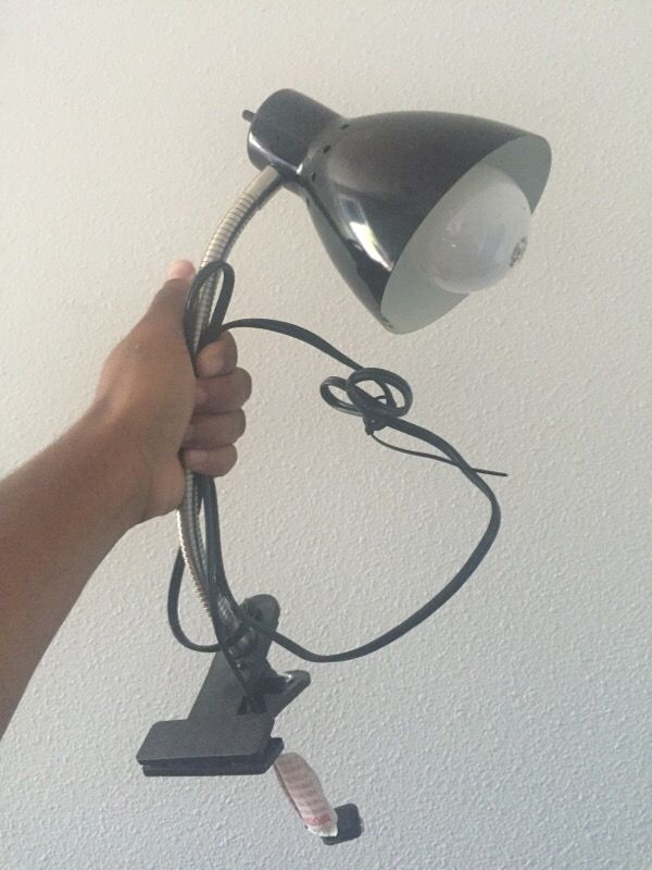 Clip on office lamp