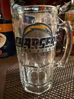 Glass Beer NFL Chargers San Diego Clear and Metal Logo Large 34 oz Heavy