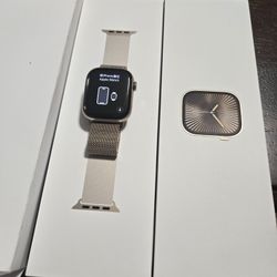 Apple Series 10 GPS + Cellular Gold Titanium Case & Stainless Steel Milanese Loop