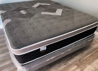 Queen Oasis Thermal Comfort Europillow Top 12inch Matres!!