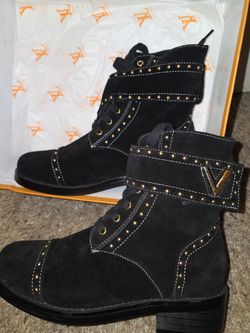 Louis VUITTON Wonderland Ankle Boots