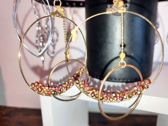 Bundle of vintage earrings (10 pair)
