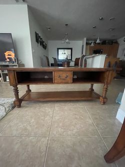Pottery Barn Como Lg TV Console