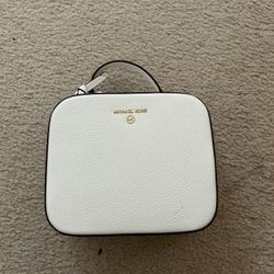 Michael Kors Jet Set Charm Lunch box style purse 