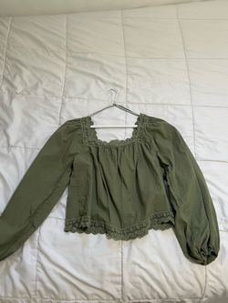 Old Navy top